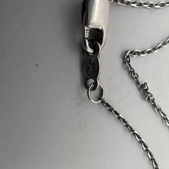 Marked Sterling Fluorite double point Pendant on a 925 Sterling Chain - Picture 5 of 11